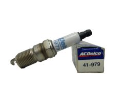 Свічка запалювання 41-979 ACDelco Chevrolet Ford GMC