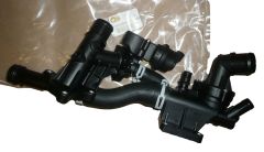 Корпус термостата Renault Megane Scenic 3 1.6 dCi 110614599R Корпус термостата Renault Megane Scenic 3 1.6 dCi 110614599R