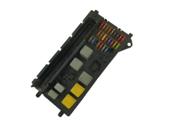 Блок запобіжників A9065450401 518817028 Mercedes 68758