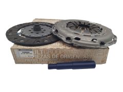 Комплект зчеплення Новий оригінал 302055884R Renault Dacia