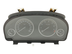 Тахометр BMW X5 9348711-01 2615528-03 Johnson 25063