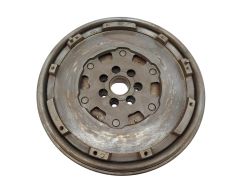 Двомасовий шків 08271R 123108271R 1.5 DCI Nissan Renault Dacia