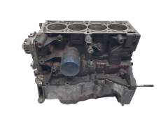 Блок двигуна K4MD800 K4M800 1.6 Renault Clio 3 7701475794 S16