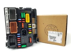 Блок запобіжників Оригінал Citroen Peugeot C2 C3 DS3 207 1007 6500HW