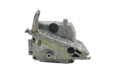 Кронштейн двигуна 7700103258 Renault Clio 2 1,2 8v 770010325