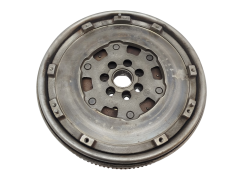 Двомасовий шків 8200495249 123003948R 1.5 dci Renault LUK 1087