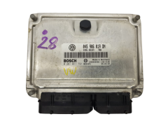 Контролер двигуна VW 045906019BN 0281011721 Bosch