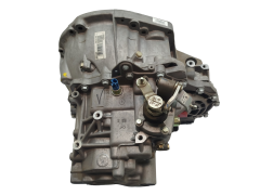 Коробка передач Новий оригінал ND0009 8200361232 Renault Megane 2 2.0T