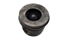 Поршень двигуна 7701476565 M 1.5 DCI K9K772 Renault Clio 3 2676