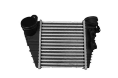 Охолоджувач повітря 058145805G 11450143301 VW Passat Audi A4 A6 Vika