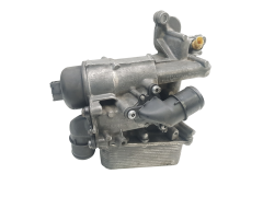 Корпус масляного фільтра 8200797762 2.0 DCI Renault Opel Nissan