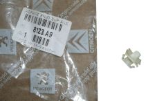 Кліп Błotnika Інтерфейс Новий оригінал 8123.A9 8123A9 Citroen C3 Picasso