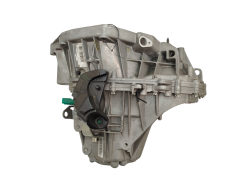 Коробка передач Нові TL4A040 TL4040 7701700600 Renault Megane 3 1.5 dci