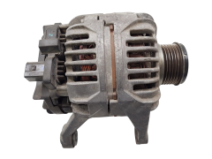 Генератор Citroen Peugeot Fiat 504087183 024325122 110A Bosch