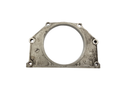Корпус вала 7701052670 3.0 dCi P9X Renault Espace 4 Vel Satis