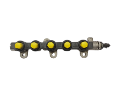 Інжекторна рейка Bosch 8200954113 0445214196 2.0 DCI Renault