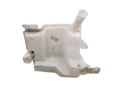 Бачок омивача BV61-17B613-CB BV6117B613CB Ford Focus MK3