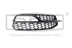 Решітка бампера Права 8V3807682L 88071887002 Audi A3 DPA
