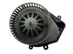 Вентилятор VW Passat Audi A4 8D1820021 740221233F 1085