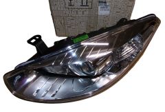 Фара Ліворуч Новий оригінал 260608653R Renault Fluence