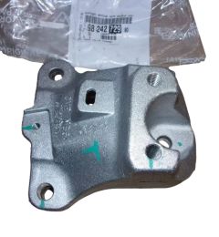 Кронштейн двигуна Оригінал 9824272980 Citroen Peugeot