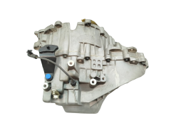 Коробка передач Новий оригінал VM1005 7700110712 Renault Safrane 2.0 16v