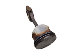Шатун Поршень 7700110768 7701468914 1.8 F4P Renault Laguna 2 12
