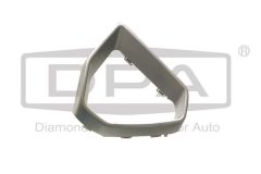 Галогенна рамка Права 83A853054A 88531847702 Audi Q3 DPA