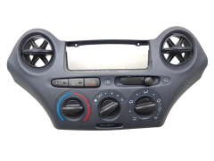 Приладова панель A/C Toyota Yaris 758277 758268-701B