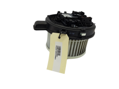 Вентилятор Opel Astra K 13497776 0130309503 3236