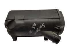 Корпус повітряного фільтра 7700865972 Renault Safrane 2.5 TD 7700858410 12051